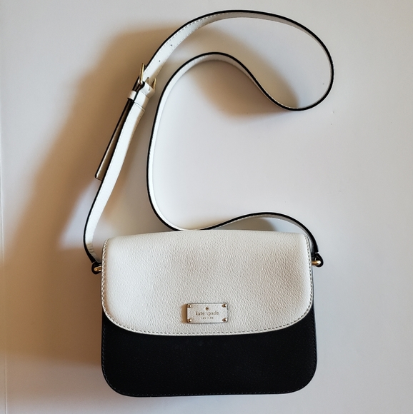 kate spade Handbags - NWOT Kate Spade Black and White Crossbody Bag